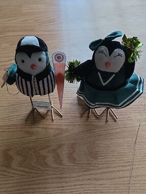Bird Referee & Cheerleader Decor Set